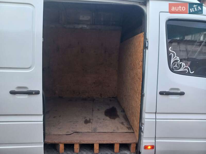 Мікроавтобус вантажний (до 3,5т) Mercedes-Benz Sprinter 2005 в Дніпрі