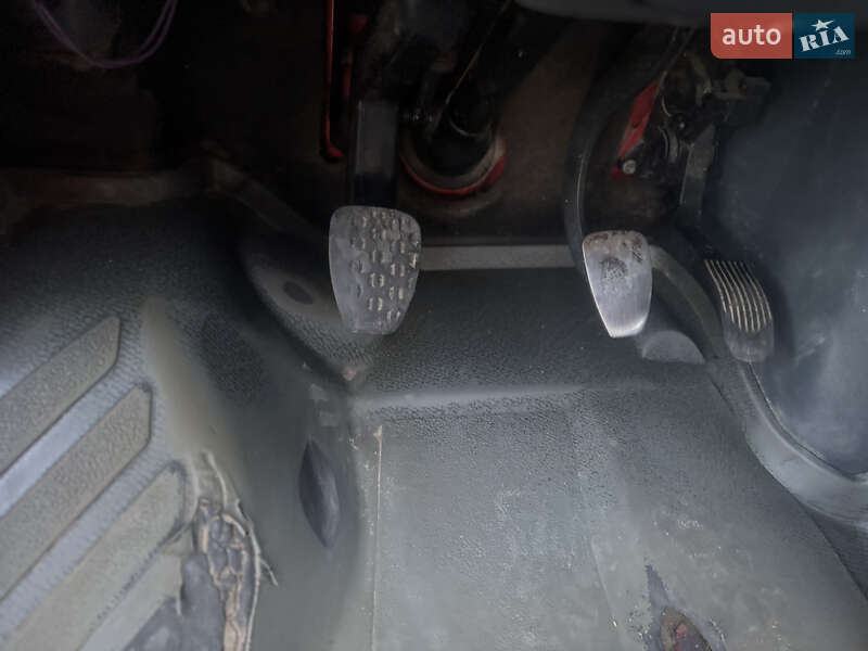 Вантажний фургон Mercedes-Benz Sprinter 2006 в Брошневі-Облозі фото 5 Вантажний фургон Mercedes-Benz Sprinter 2006 в Брошневі-Облозі