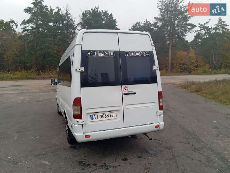 Пригородный автобус Mercedes-Benz Sprinter 2002 в Киеве