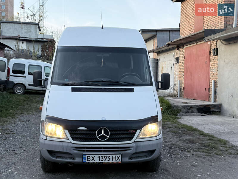 Грузопассажирский фургон Mercedes-Benz Sprinter 2001 в Хмельницком фото 4 Грузопассажирский фургон Mercedes-Benz Sprinter 2001 в Хмельницком