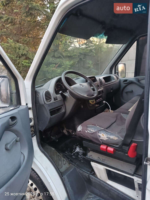 Вантажний фургон Mercedes-Benz Sprinter 2003 в Рівному фото 6 Вантажний фургон Mercedes-Benz Sprinter 2003 в Рівному