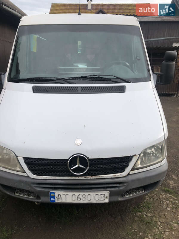 Мікроавтобус Mercedes-Benz Sprinter 2004 в Надвірній фото 4 Мікроавтобус Mercedes-Benz Sprinter 2004 в Надвірній