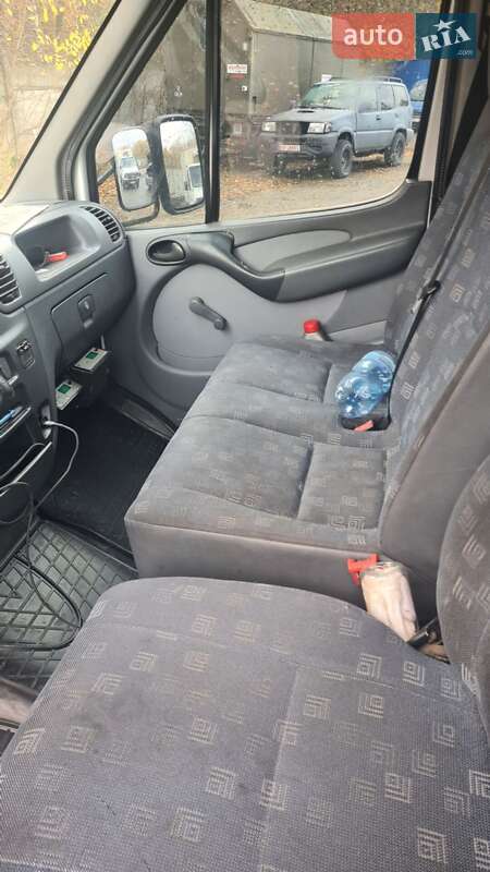 Рефрижератор Mercedes-Benz Sprinter 2003 в Киеве фото 10 Рефрижератор Mercedes-Benz Sprinter 2003 в Киеве