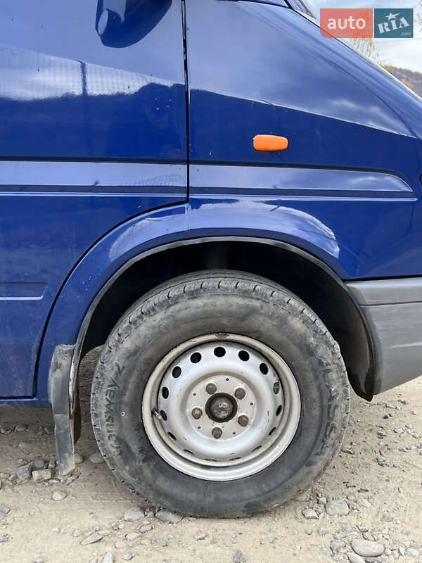 Грузовой фургон Mercedes-Benz Sprinter 1997 в Кутах