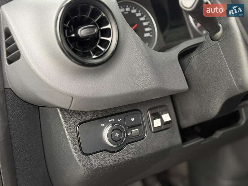 Микроавтобус Mercedes-Benz Sprinter 2021 в Черновцах фото 46 Микроавтобус Mercedes-Benz Sprinter 2021 в Черновцах