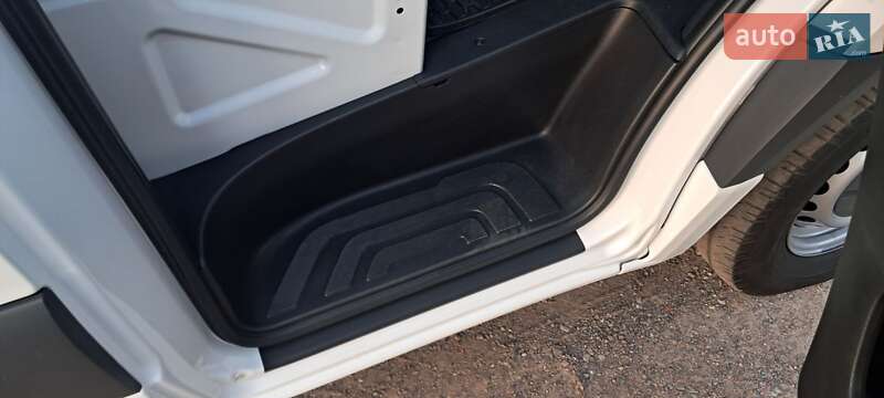 Грузовой фургон Mercedes-Benz Sprinter 2022 в Бердичеве фото 61 Грузовой фургон Mercedes-Benz Sprinter 2022 в Бердичеве