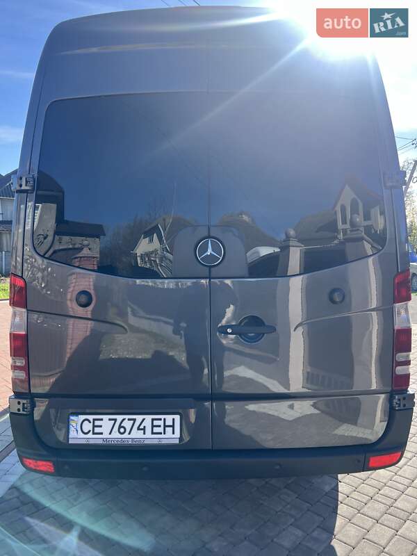 Вантажний фургон Mercedes-Benz Sprinter 2012 в Чернівцях