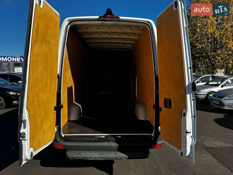 Вантажний фургон Mercedes-Benz Sprinter 2016 в Вінниці
