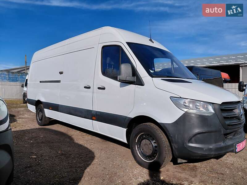 Mercedes-Benz Sprinter 2021