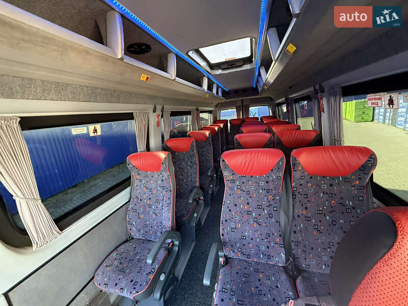 Туристичний / Міжміський автобус Mercedes-Benz Sprinter 2011 в Івано-Франківську