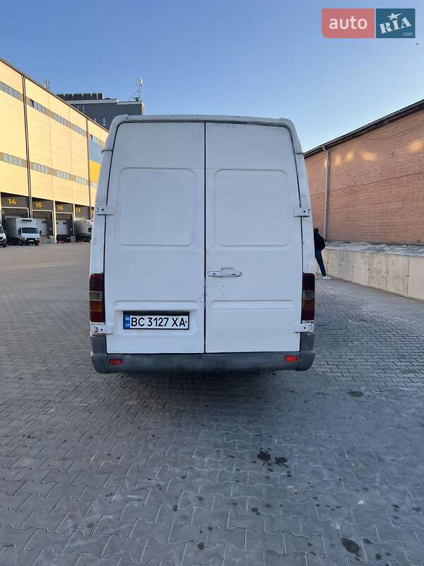 Грузовой фургон Mercedes-Benz Sprinter 2005 в Львове