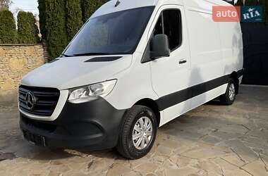 Вантажний фургон Mercedes-Benz Sprinter 2019 в Рівному