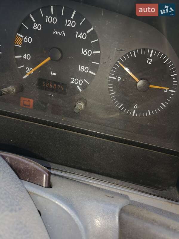 Микроавтобус Mercedes-Benz Sprinter 1998 в Золотоноше фото 4 Микроавтобус Mercedes-Benz Sprinter 1998 в Золотоноше