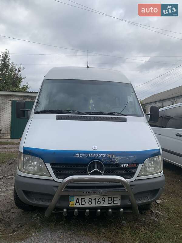 Микроавтобус Mercedes-Benz Sprinter 2005 в Липовце