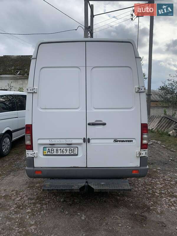 Микроавтобус Mercedes-Benz Sprinter 2005 в Липовце