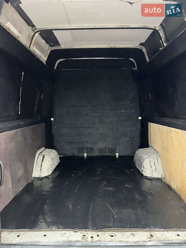 Мінівен Mercedes-Benz Sprinter 2005 в Нововолинську фото 37 Мінівен Mercedes-Benz Sprinter 2005 в Нововолинську