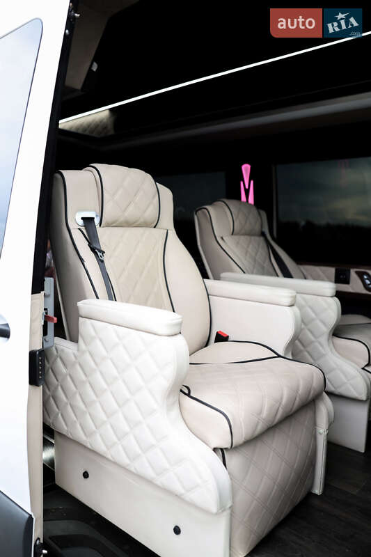 Универсал Mercedes-Benz Sprinter 2020 в Львове фото 5 Универсал Mercedes-Benz Sprinter 2020 в Львове