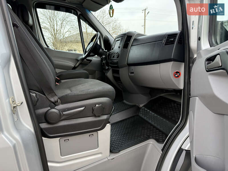 Микроавтобус Mercedes-Benz Sprinter 2016 в Виноградове фото 12 Микроавтобус Mercedes-Benz Sprinter 2016 в Виноградове