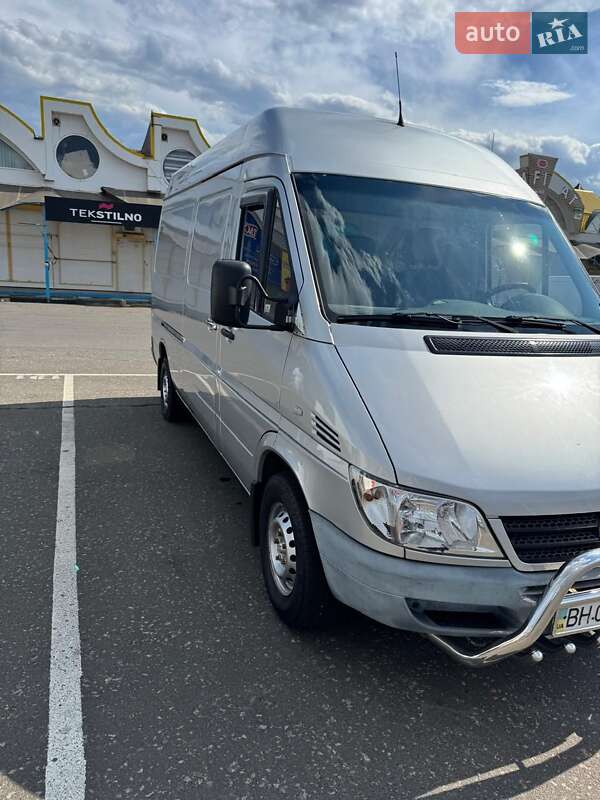 Вантажний фургон Mercedes-Benz Sprinter 2004 в Одесі фото 7 Вантажний фургон Mercedes-Benz Sprinter 2004 в Одесі