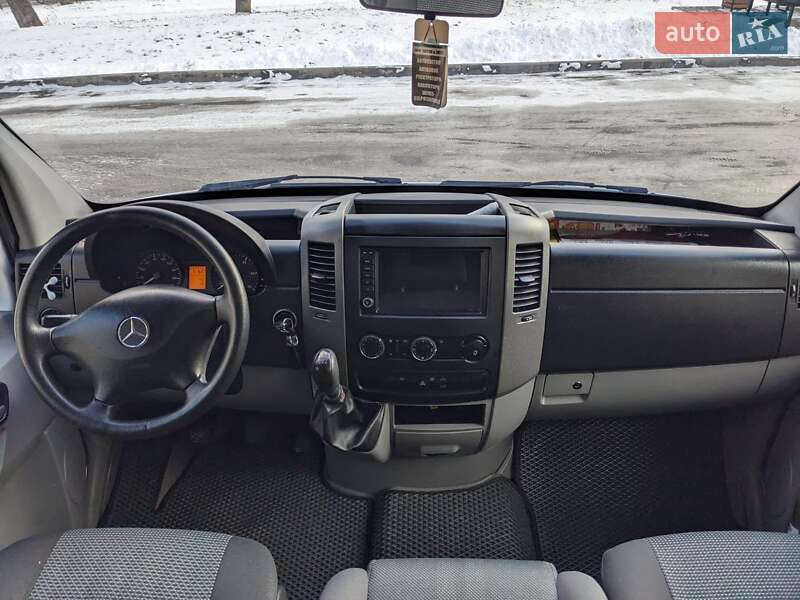 Минивэн Mercedes-Benz Sprinter 2011 в Каменец-Подольском фото 13 Минивэн Mercedes-Benz Sprinter 2011 в Каменец-Подольском