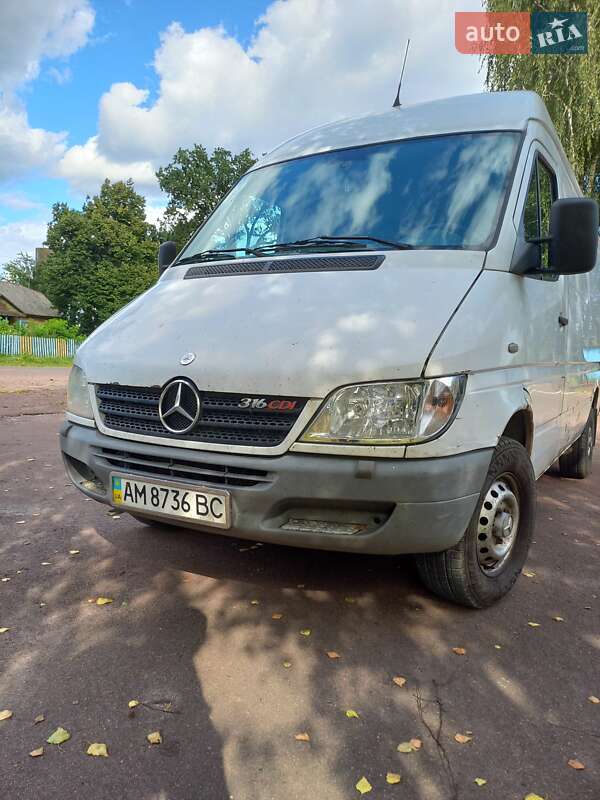 Грузовой фургон Mercedes-Benz Sprinter 2005 в Овруче фото 16 Грузовой фургон Mercedes-Benz Sprinter 2005 в Овруче