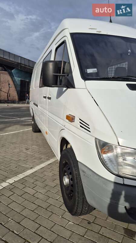 Грузовой фургон Mercedes-Benz Sprinter 2004 в Луцке