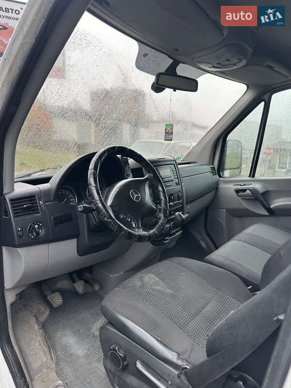 Вантажний фургон Mercedes-Benz Sprinter 2006 в Хмельницькому фото 9 Вантажний фургон Mercedes-Benz Sprinter 2006 в Хмельницькому