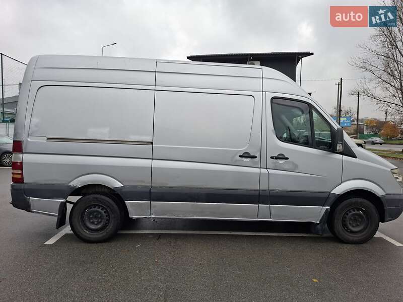 Вантажний фургон Mercedes-Benz Sprinter 2006 в Києві