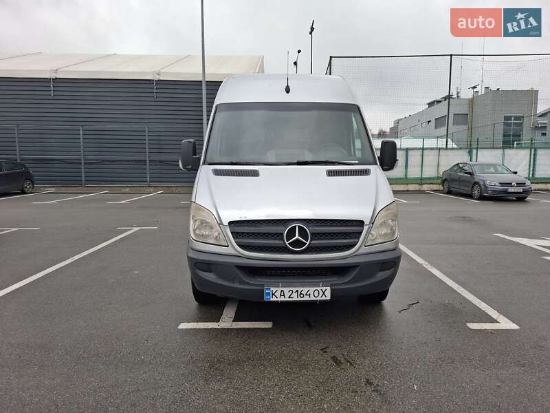 Вантажний фургон Mercedes-Benz Sprinter 2006 в Києві