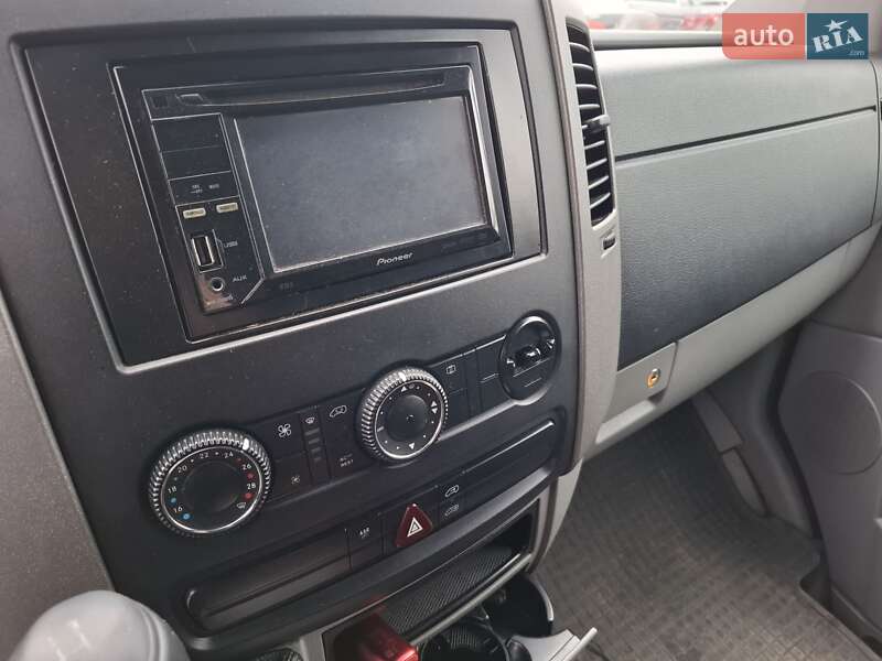 Вантажний фургон Mercedes-Benz Sprinter 2006 в Києві