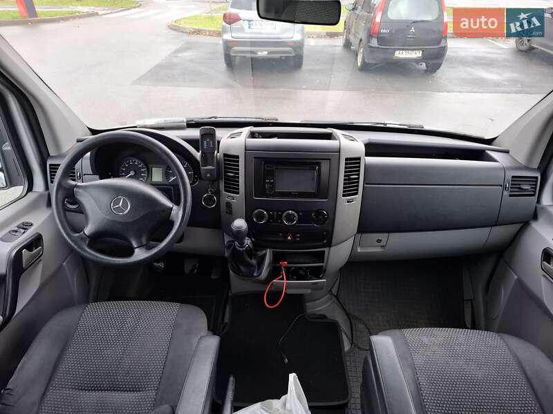 Вантажний фургон Mercedes-Benz Sprinter 2006 в Києві