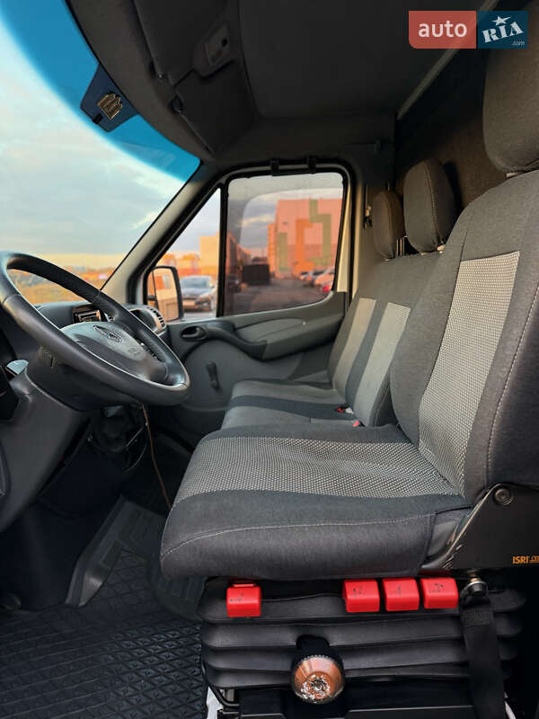 Рефрижератор Mercedes-Benz Sprinter 2004 в Ровно фото 15 Рефрижератор Mercedes-Benz Sprinter 2004 в Ровно