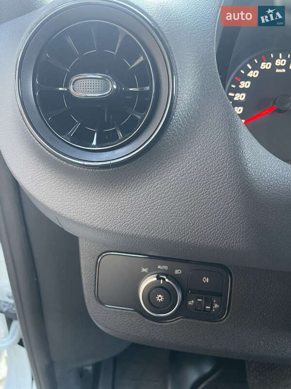 Вантажний фургон Mercedes-Benz Sprinter 2018 в Ужгороді фото 15 Вантажний фургон Mercedes-Benz Sprinter 2018 в Ужгороді