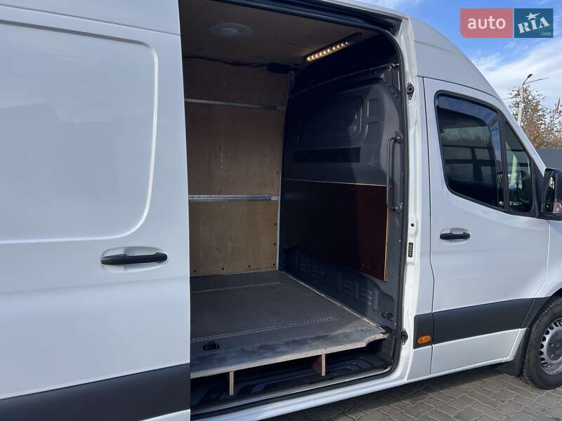 Вантажний фургон Mercedes-Benz Sprinter 2021 в Миколаєві фото 27 Вантажний фургон Mercedes-Benz Sprinter 2021 в Миколаєві