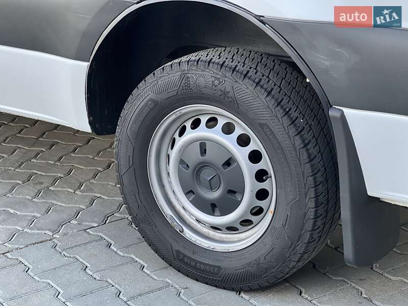 Вантажний фургон Mercedes-Benz Sprinter 2021 в Миколаєві фото 28 Вантажний фургон Mercedes-Benz Sprinter 2021 в Миколаєві