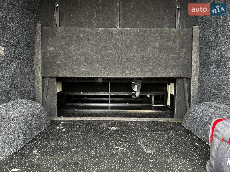 Вантажний фургон Mercedes-Benz Sprinter 2019 в Чернівцях фото 7 Вантажний фургон Mercedes-Benz Sprinter 2019 в Чернівцях