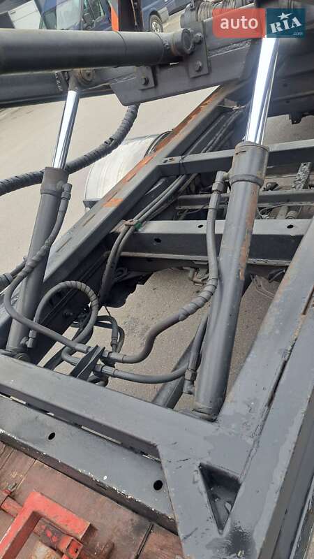 Эвакуатор Mercedes-Benz Sprinter 2006 в Борисполе