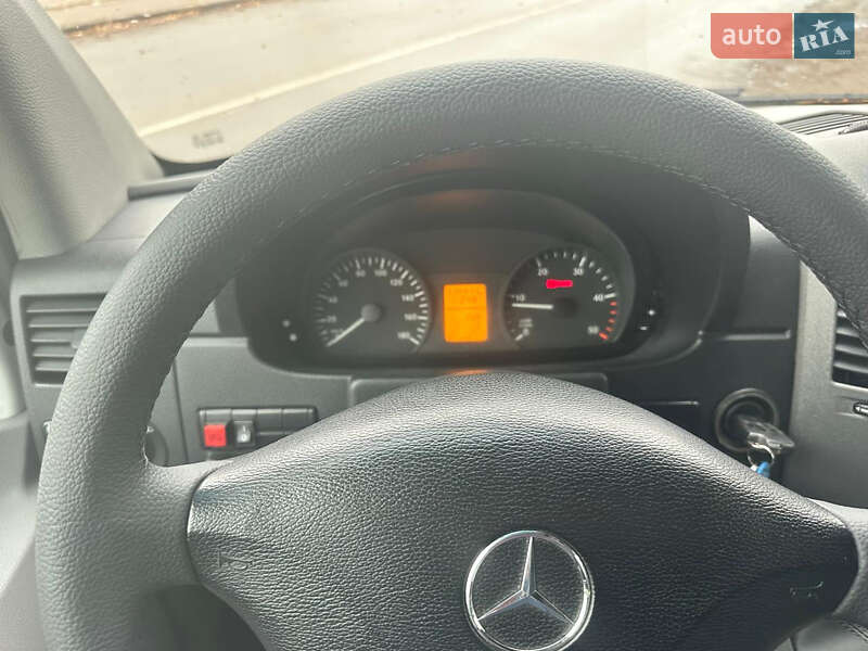 Минивэн Mercedes-Benz Sprinter 2008 в Киеве фото 13 Минивэн Mercedes-Benz Sprinter 2008 в Киеве