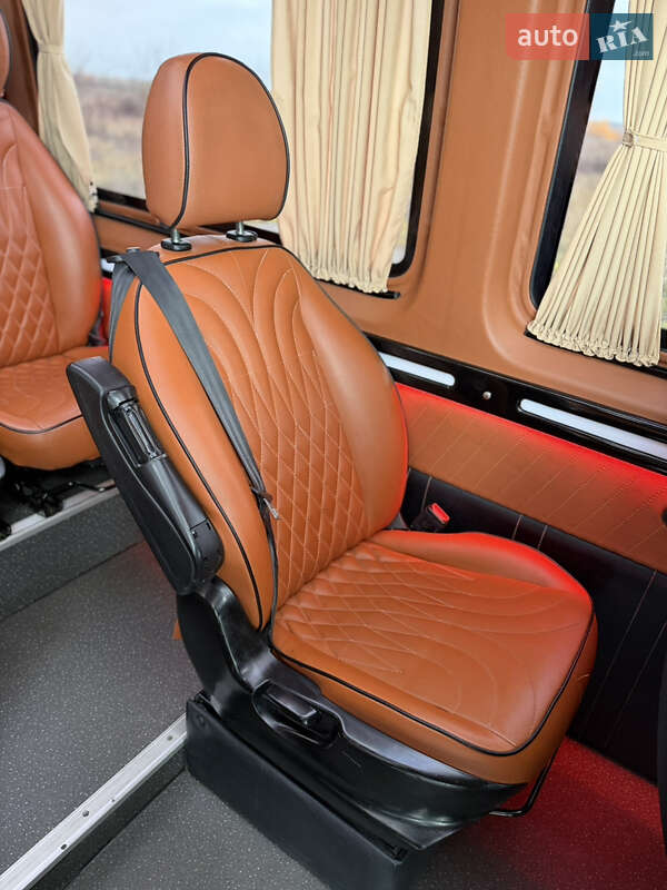 Мікроавтобус Mercedes-Benz Sprinter 2017 в Березному