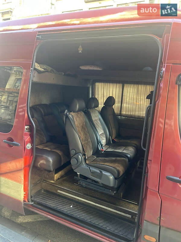 Універсал Mercedes-Benz Sprinter 2011 в Чернівцях