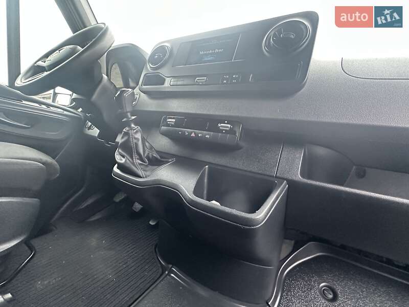 Вантажний фургон Mercedes-Benz Sprinter 2021 в Рівному