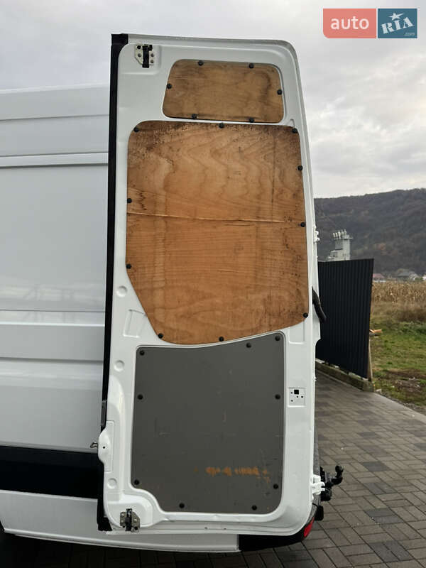 Вантажний фургон Mercedes-Benz Sprinter 2014 в Іршаві фото 64 Вантажний фургон Mercedes-Benz Sprinter 2014 в Іршаві