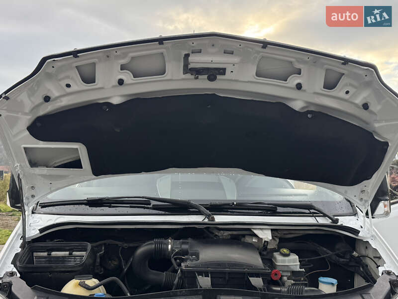 Вантажний фургон Mercedes-Benz Sprinter 2014 в Іршаві фото 70 Вантажний фургон Mercedes-Benz Sprinter 2014 в Іршаві