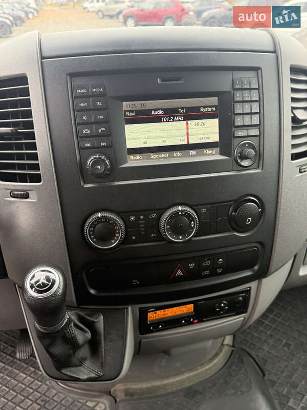 Вантажний фургон Mercedes-Benz Sprinter 2016 в Хмельницькому