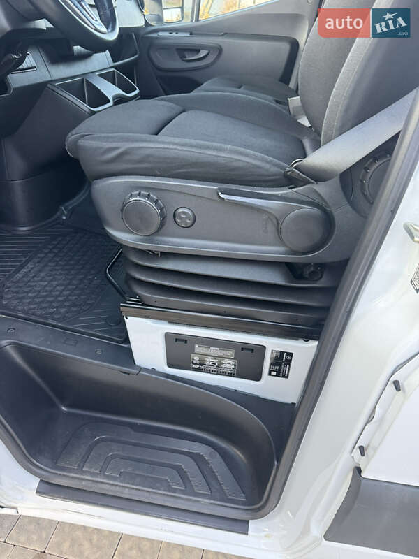 Вантажний фургон Mercedes-Benz Sprinter 2021 в Львові