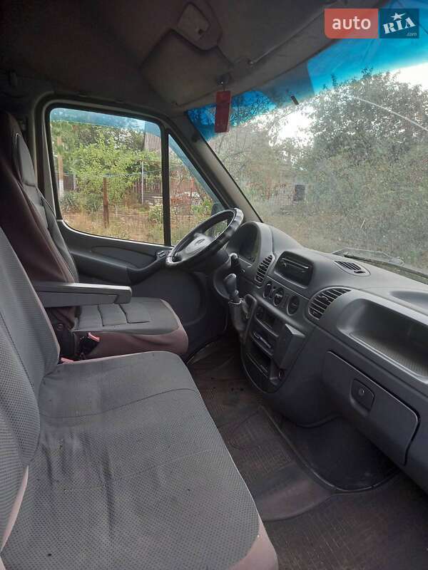 Вантажний фургон Mercedes-Benz Sprinter 2005 в Марганці фото 3 Вантажний фургон Mercedes-Benz Sprinter 2005 в Марганці
