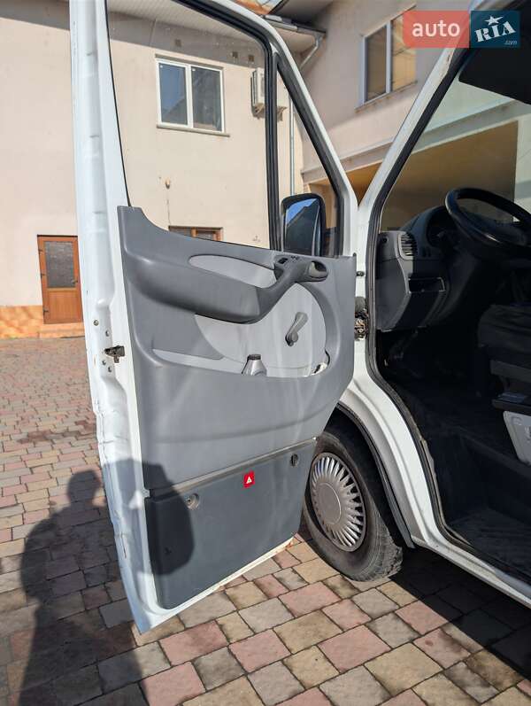 Микроавтобус Mercedes-Benz Sprinter 2002 в Мукачево фото 6 Микроавтобус Mercedes-Benz Sprinter 2002 в Мукачево