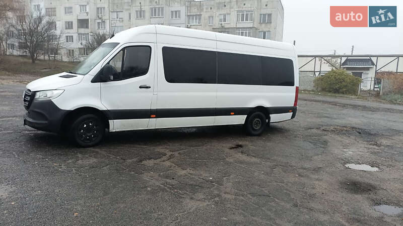 Минивэн Mercedes-Benz Sprinter 2019 в Киеве