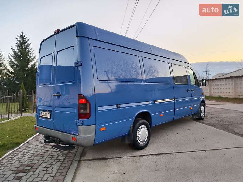 Микроавтобус Mercedes-Benz Sprinter 2003 в Шептицькому