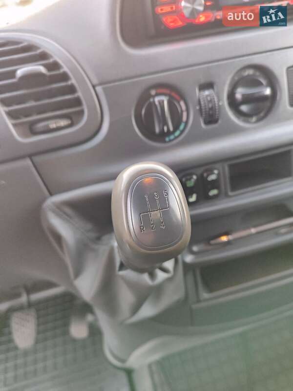 Микроавтобус Mercedes-Benz Sprinter 2003 в Шептицькому